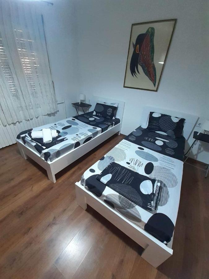 Double M City Center Apartments Szkopje Kültér fotó